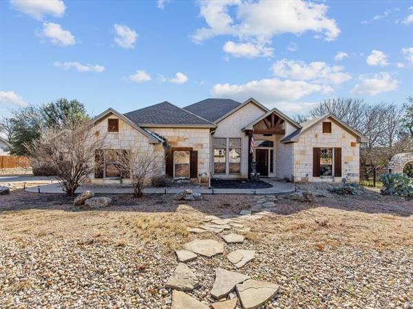 9520 Ravenswood Road, Granbury, TX 76049