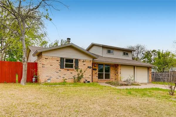 310 Huntington Drive, Euless, TX 76040