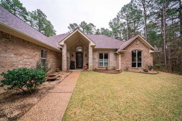 260 Lake Estates Trail, Longview, TX 75605