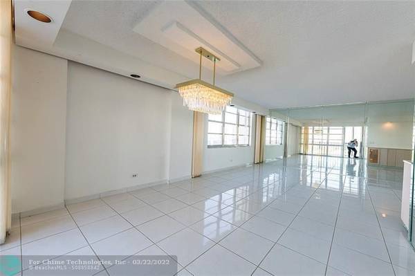 Sunny Isles Beach, FL 33160,301 174th St  #1719