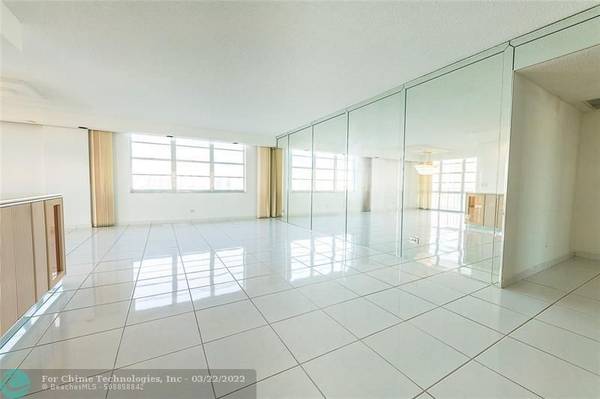 Sunny Isles Beach, FL 33160,301 174th St  #1719