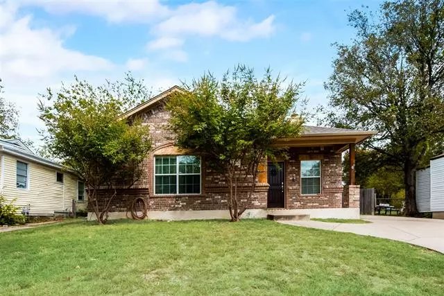 5128 Kessler Road, River Oaks, TX 76114