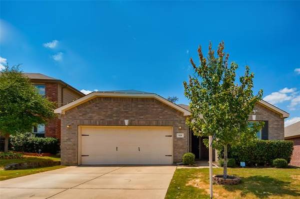 928 Glenndon Drive, Fort Worth, TX 76120