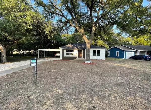 River Oaks, TX 76114,1220 Churchill Road