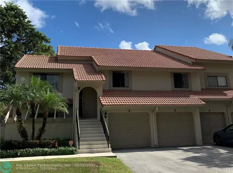 Boca Raton, FL 33486,5720 Coach House Circle  #E