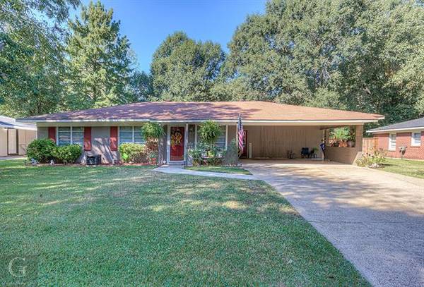 8924 Acacia Lane, Shreveport, LA 71118