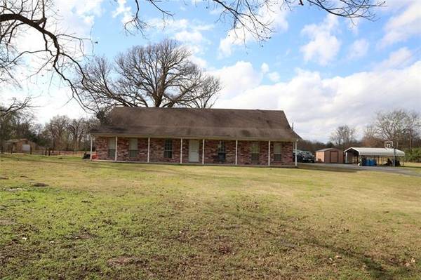 251 VZ County Road 1515, Grand Saline, TX 75140