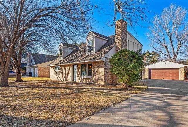 1613 Timbercreek Road, Benbrook, TX 76126