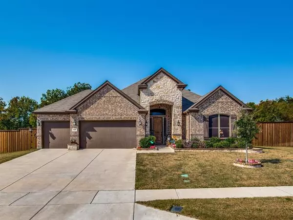 520 Northwood Drive, Oak Point, TX 75068