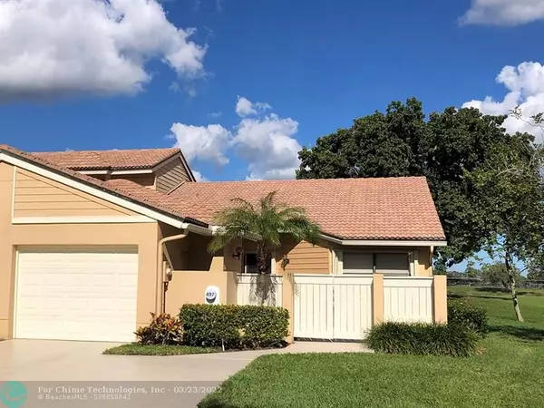 497 Prestwick Cir, Palm Beach Gardens, FL 33418