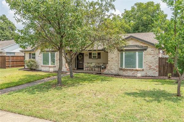 2640 Heatherwood Drive, Dallas, TX 75228