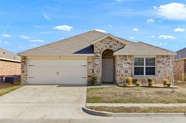 2320 Julia Lane, Forney, TX 75126