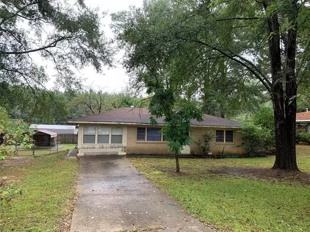 Minden, LA 71055,303 Emerald Drive