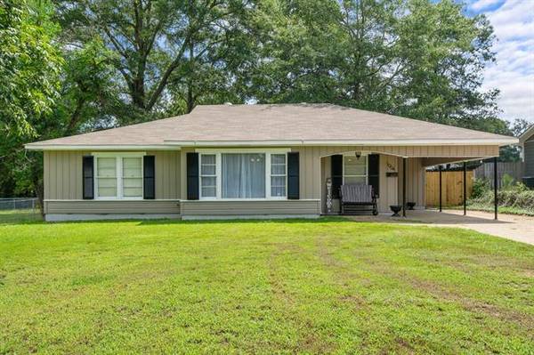 1004 Lewisville Road, Minden, LA 71055