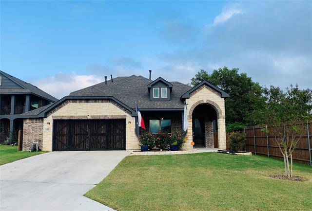 1033 Kingston Drive, Godley, TX 76044