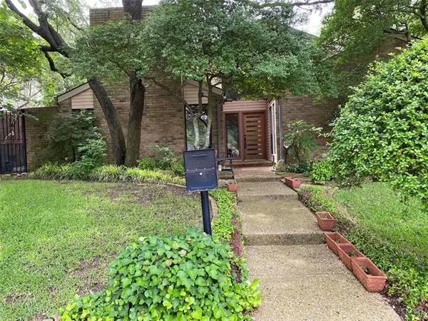 7350 HIGHLAND GLEN Trail, Dallas, TX 75248