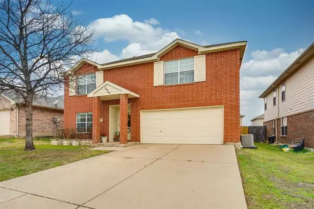 9920 Peregrine Trail, Fort Worth, TX 76108