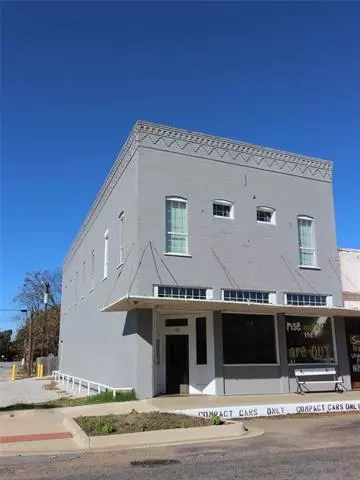 100 N. Main Street, Collinsville, TX 76233