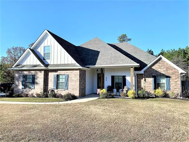 222 Chapel Creek Street, Princeton, LA 71067