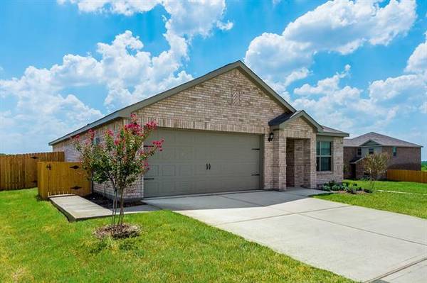 140 Bandana Circle, Newark, TX 76071