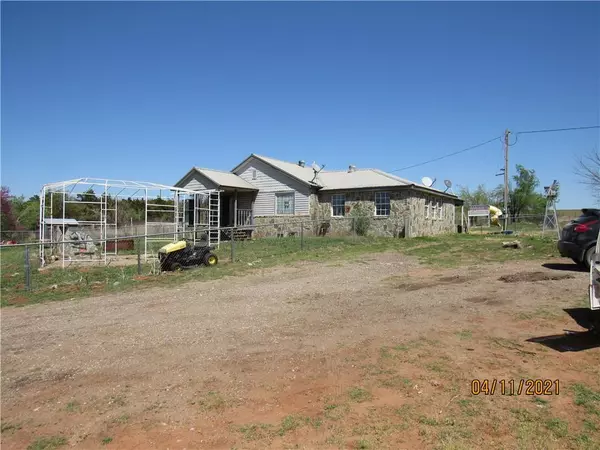 13013 County Street 2670, Hinton, OK 73047