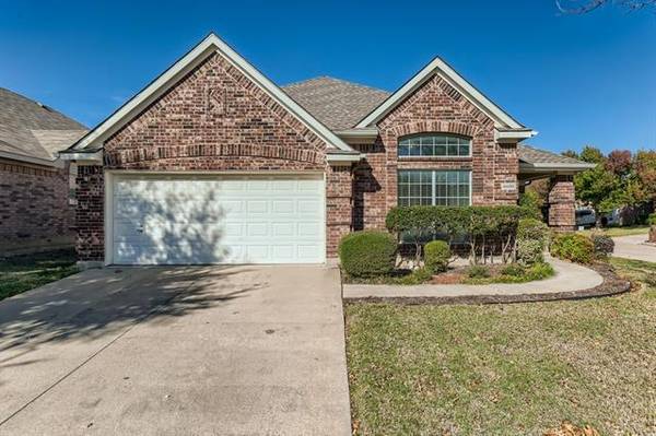 4600 Summer Oaks Lane, Fort Worth, TX 76123