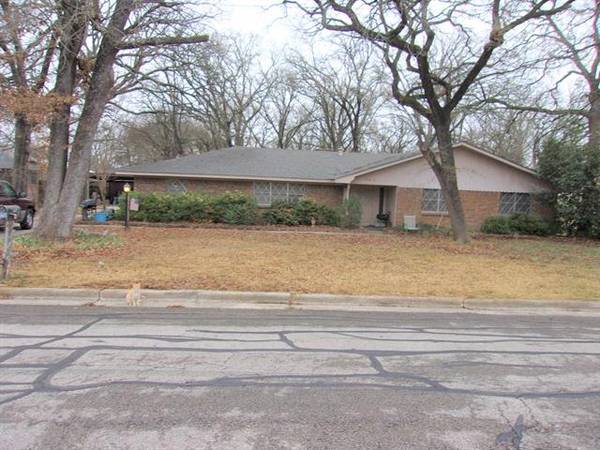 329 Highland Drive, Sulphur Springs, TX 75482