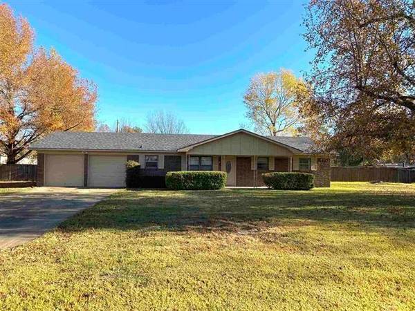 3935 Jefferson Road, Paris, TX 75462