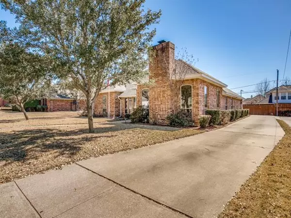 Mansfield, TX 76063,1016 Shady Oak Trail