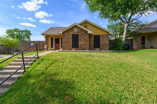 4759 Wineberry Drive, Fort Worth, TX 76137