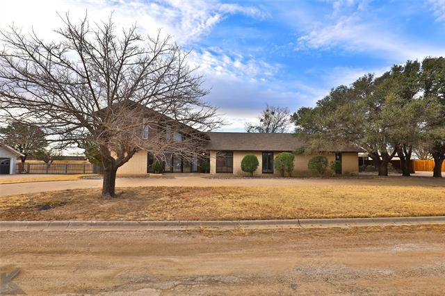 8 Westwind Circle, Stamford, TX 79553