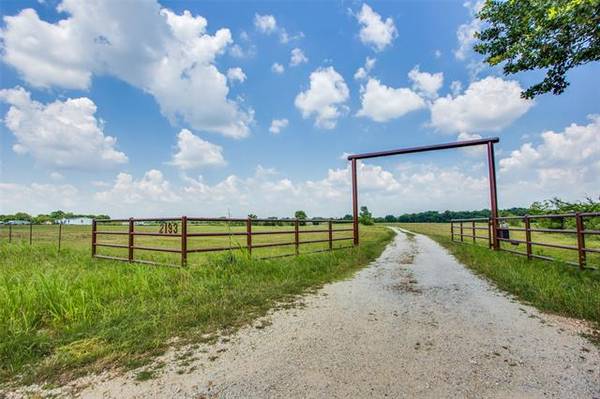 2193 Ranch Road, Whitesboro, TX 76273