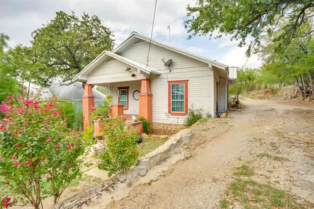 115 NE 6th Street, Mineral Wells, TX 76067