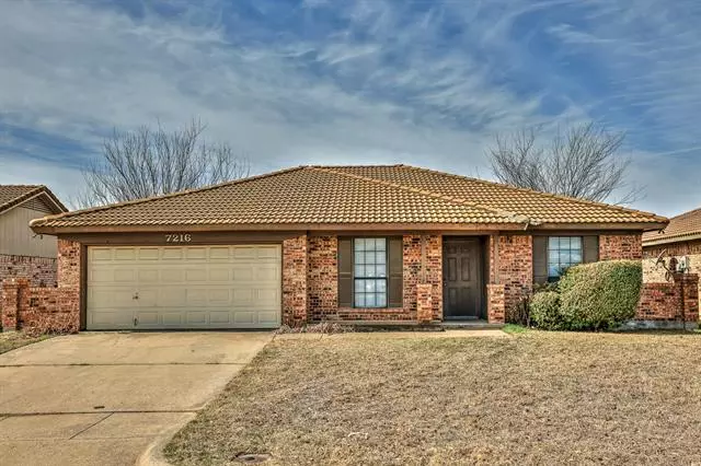 7216 Ridge Road W, Fort Worth, TX 76133