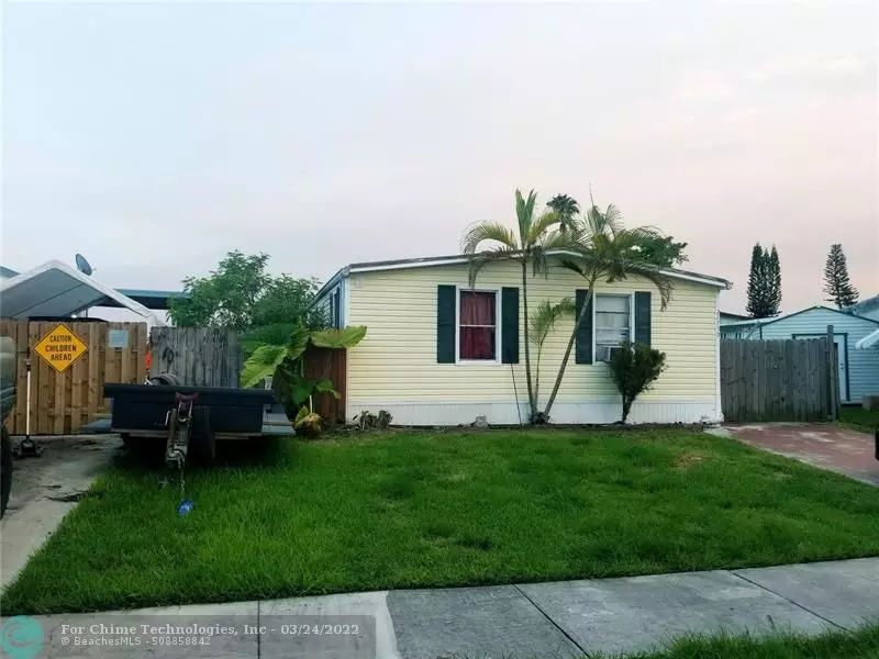 21750 NW 3rd St, Pembroke Pines, FL 33029