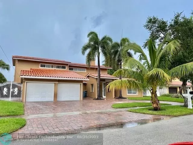 2421 NE 48th St, Lighthouse Point, FL 33064