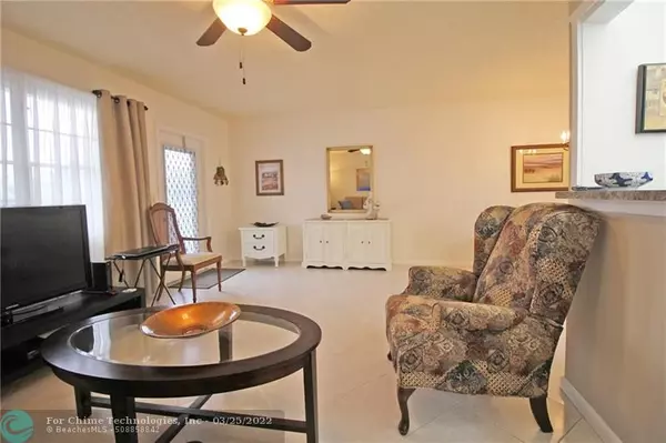 Deerfield Beach, FL 33442,3111 Cambridge E  #3111