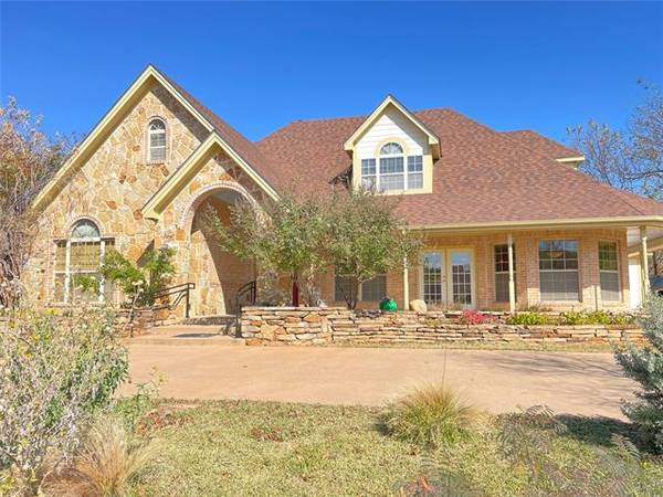 9411 Ravenswood Road, Granbury, TX 76049