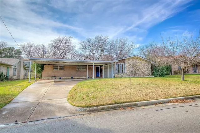 3024 San Marcos Drive, Fort Worth, TX 76116