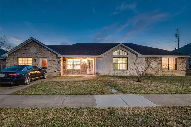 115 connor Court, Irving, TX 75060