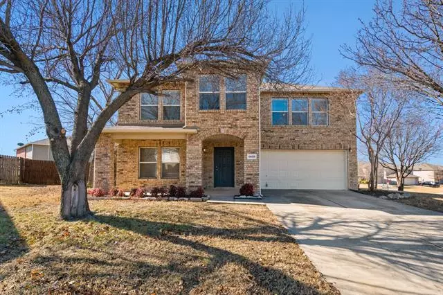 6608 Canyon Oak Drive, Fort Worth, TX 76112