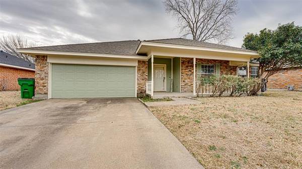 306 Myrtle Avenue, Waxahachie, TX 75165