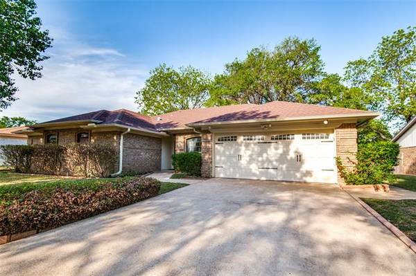 3312 Andover Drive, Bedford, TX 76021