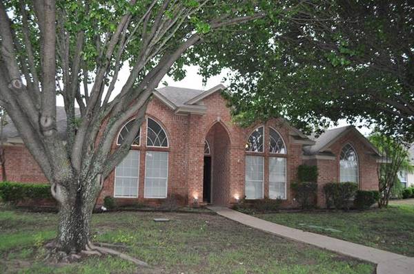 309 Northgate Drive, Waxahachie, TX 75165