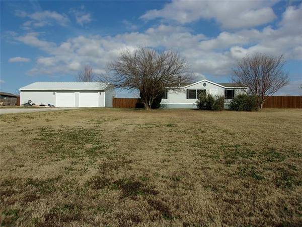 171 Creekview Meadows Drive, Springtown, TX 76082