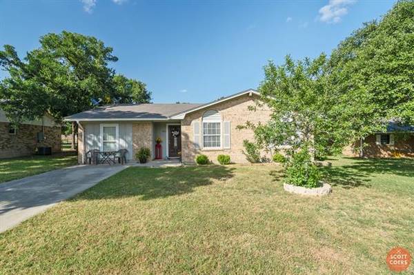 1604 17th Street, Brownwood, TX 76801