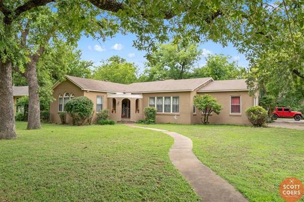 2001 Vincent Street, Brownwood, TX 76801