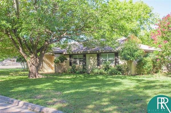 2413 Monticello Street, Brownwood, TX 76801