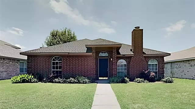 2848 Saint Johns Avenue, Lancaster, TX 75146