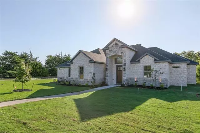 1522 Raintree Drive, Lancaster, TX 75146